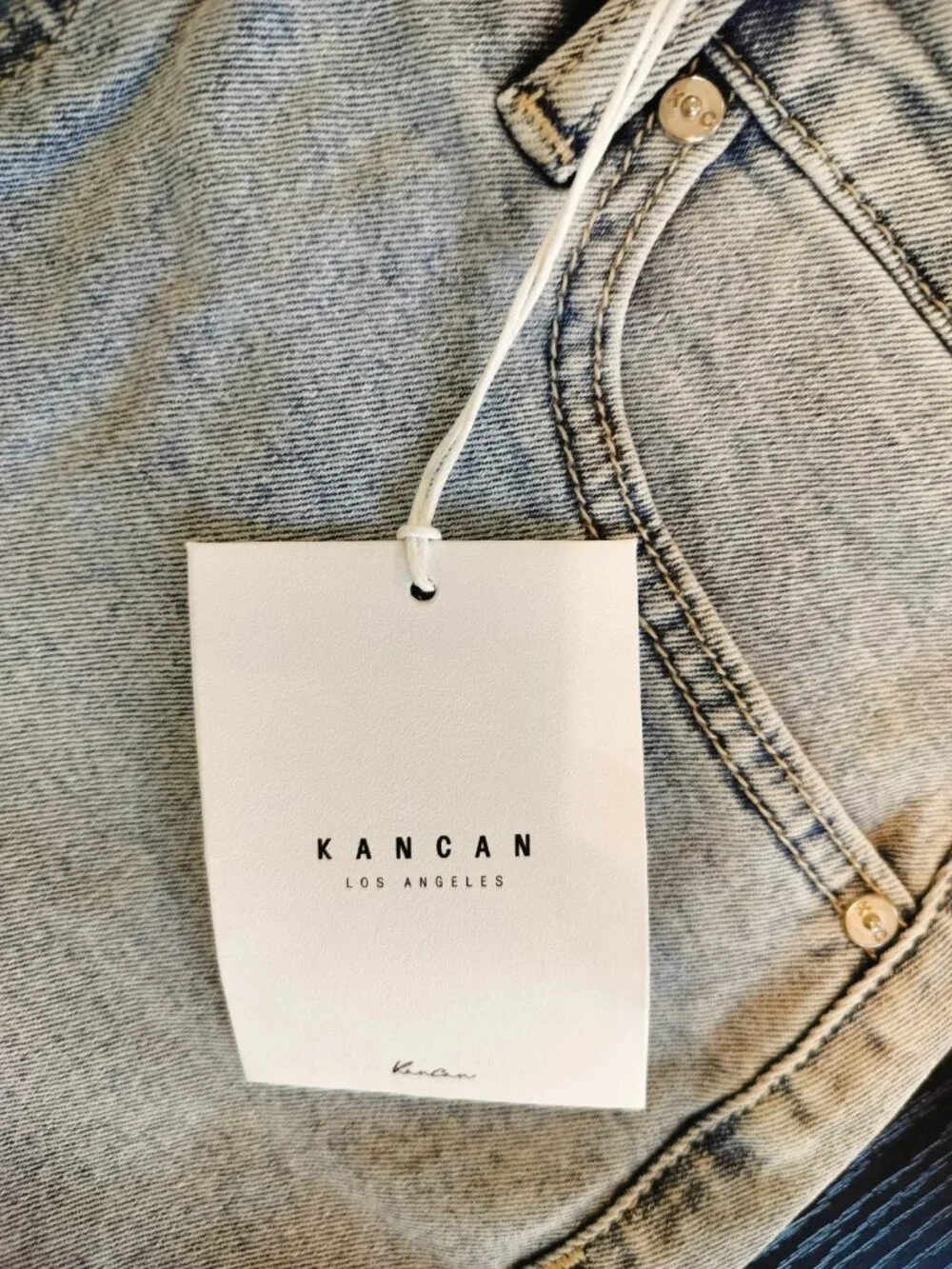 KanCan NWT High Rise Crossover Waist Denim Shorts Size 7/27